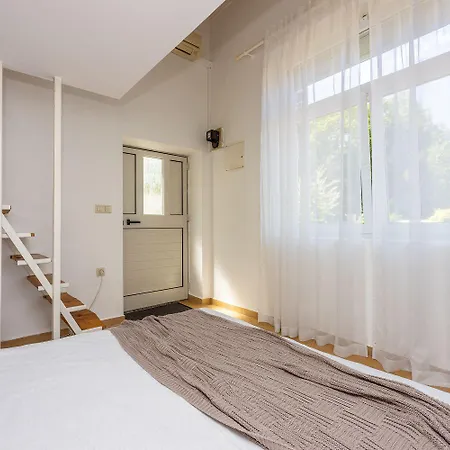 Cozy Nur 350 Meter Zum Sandstrand Mit Privater Terrasse Und Mediterranem Garten Apartament