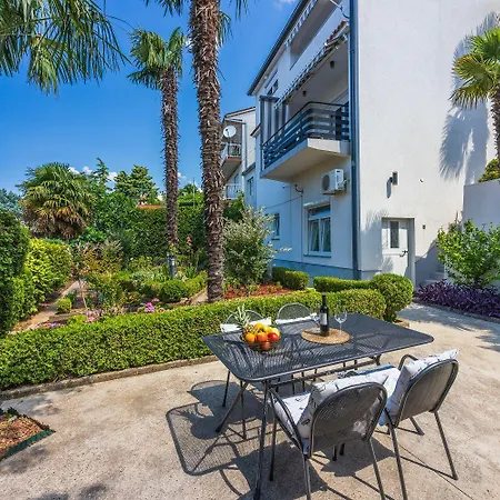 Cozy Nur 350 Meter Zum Sandstrand Mit Privater Terrasse Und Mediterranem Garten