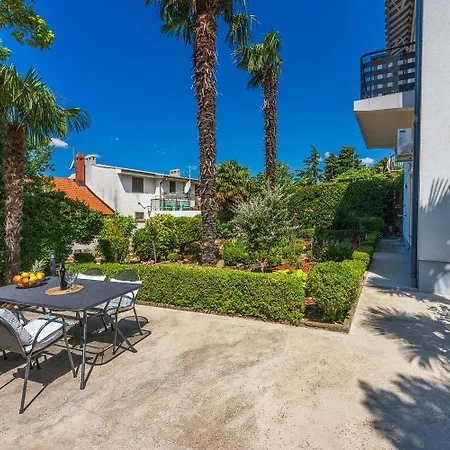 Cozy Nur 350 Meter Zum Sandstrand Mit Privater Terrasse Und Mediterranem Garten