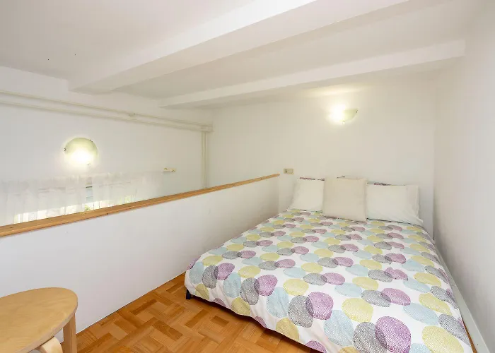 Apartman Cozy Nur 350 Meter Zum Sandstrand Mit Privater Terrasse Und Mediterranem Garten Crikvenica