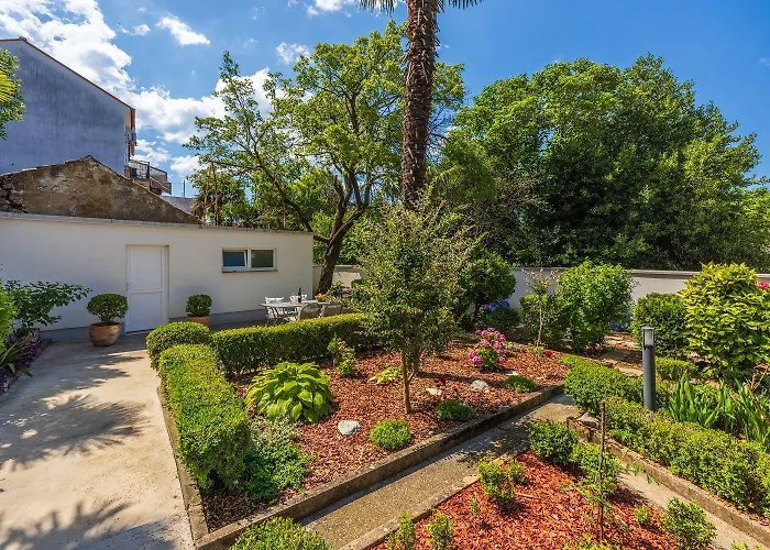 Cozy Nur 350 Meter Zum Sandstrand Mit Privater Terrasse Und Mediterranem Garten Apartman